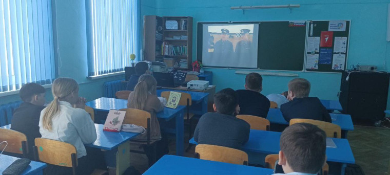 В рамках празднования Дня космонавтики в школе было проведено мероприятие от общества Знание.
